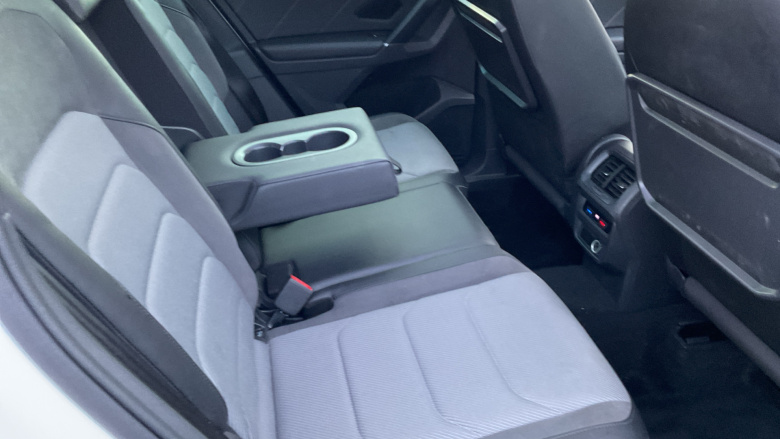 Volkswagen Tiguan 2.0 TDi 150 4Motion R-Line 5dr Diesel Estate